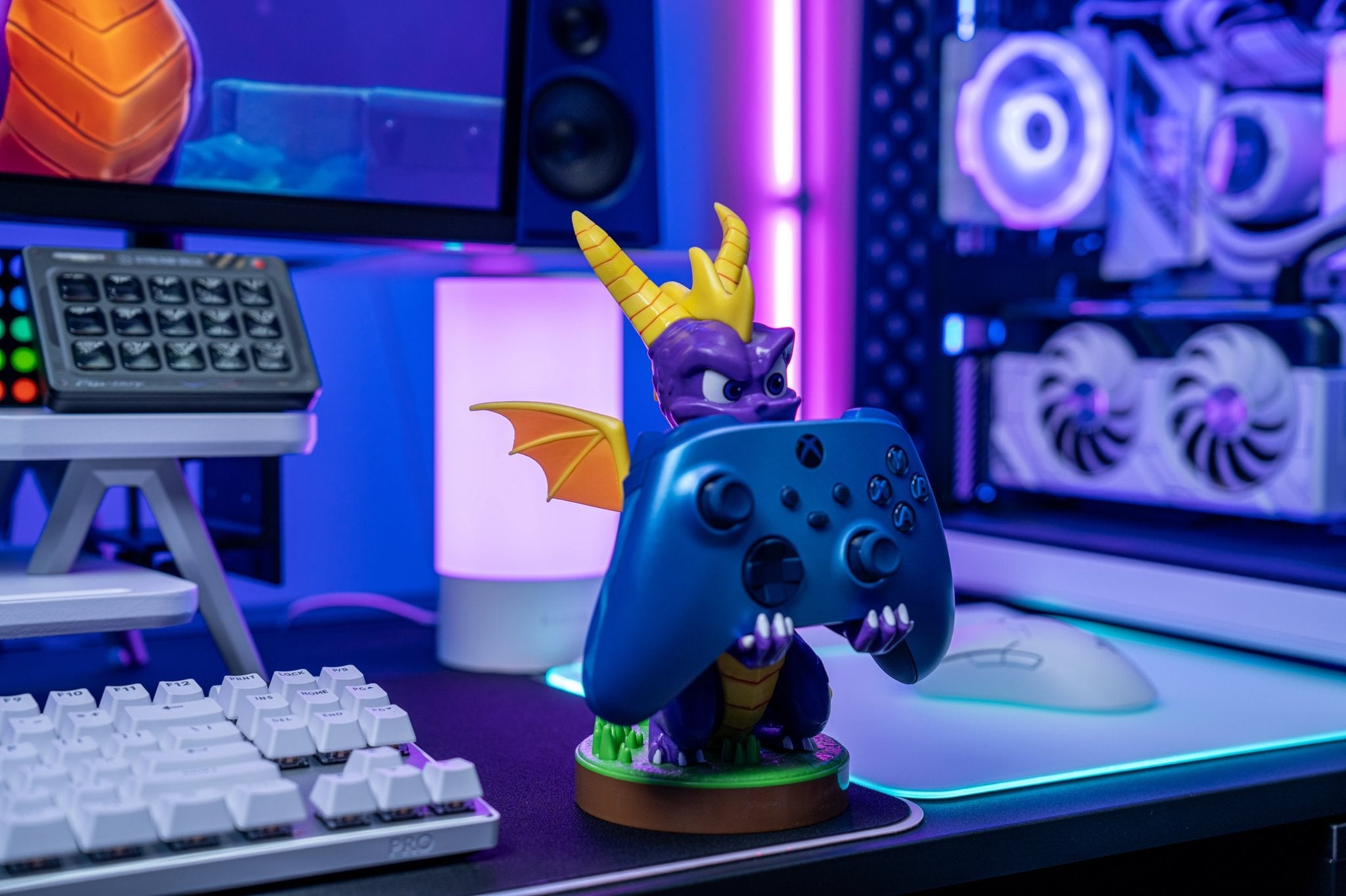 Shop the Spyro Collection – officially licensed Cable Guys featuring the iconic purple dragon. Functional and collectible device holders for phones, controllers, and more, perfect for fans of the classic adventure game series.