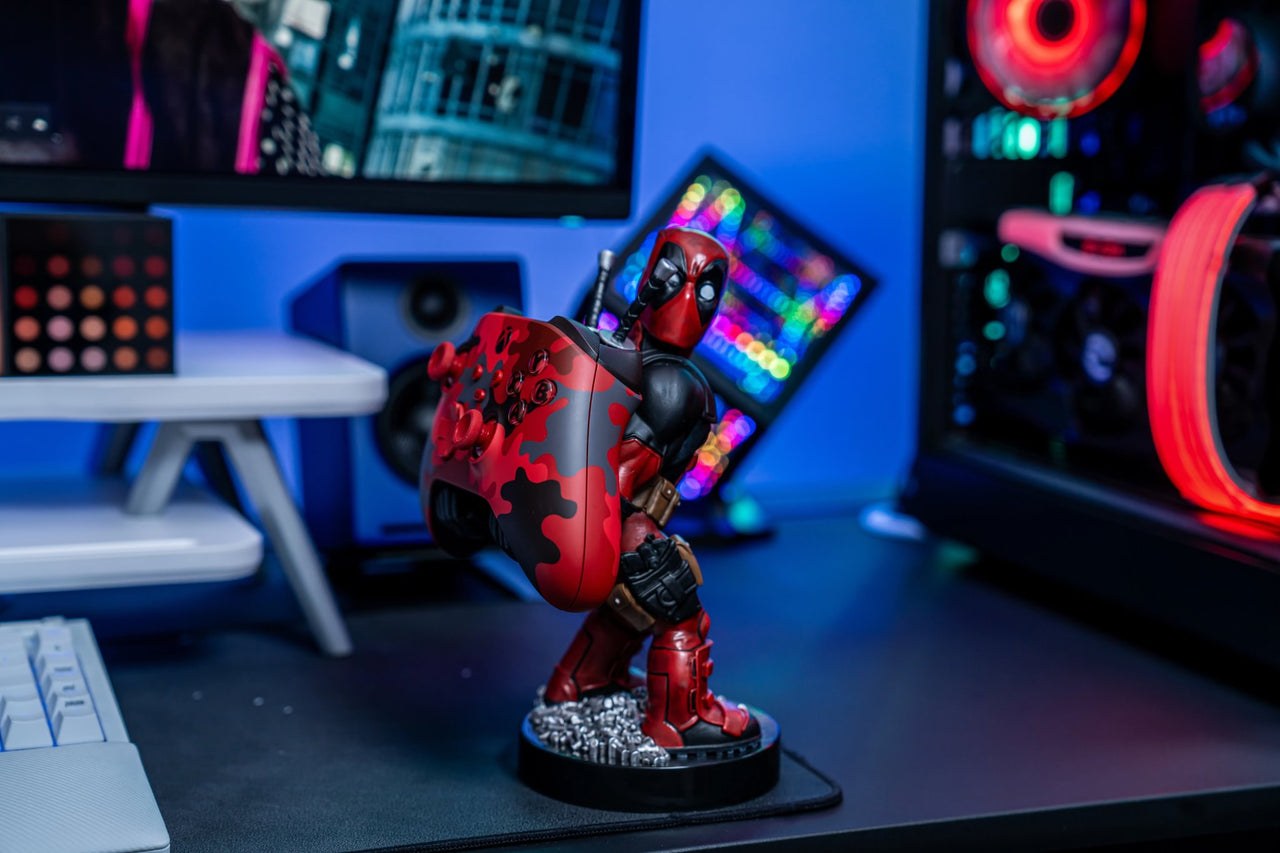 Marvel: Deadpool 3 'Bringing Up The Rear' Cable Guys Original Controller and Phone Holder