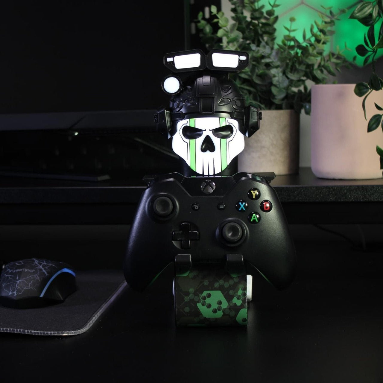 Call of Duty: Ghost Cable Guys Light Up Ikon, Phone and Device Charging Stand - EXG Pro