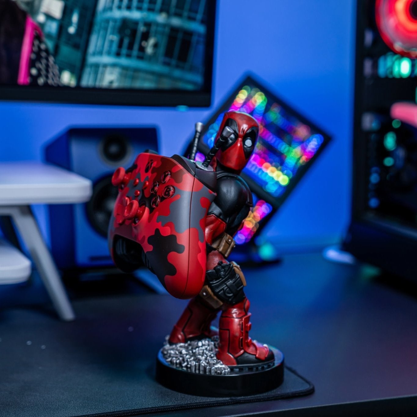 Marvel: Deadpool 3 'Bringing Up The Rear' Cable Guys Original Controller and Phone Holder - EXG Pro