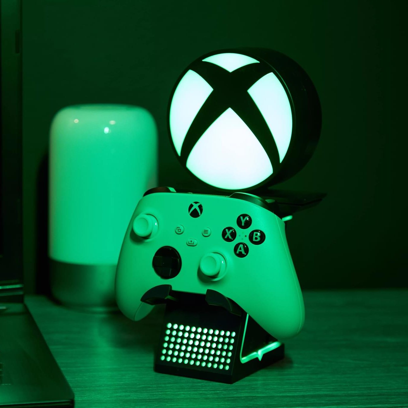 Microsoft: XBox Cable Guys Light Up Ikon, Phone and Device Stand - EXG Pro