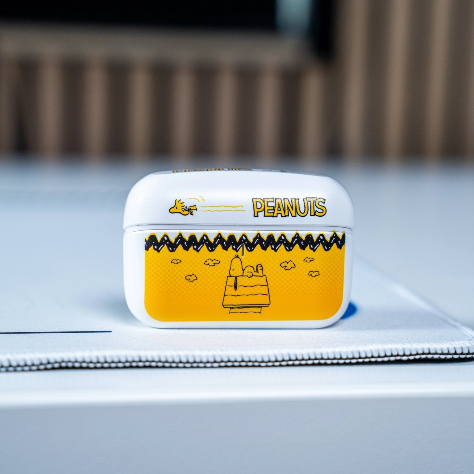 Snoopy Wireless Bluetooth Earbuds & Holder - Peanuts, Buds Pro Bundle - EXG Pro