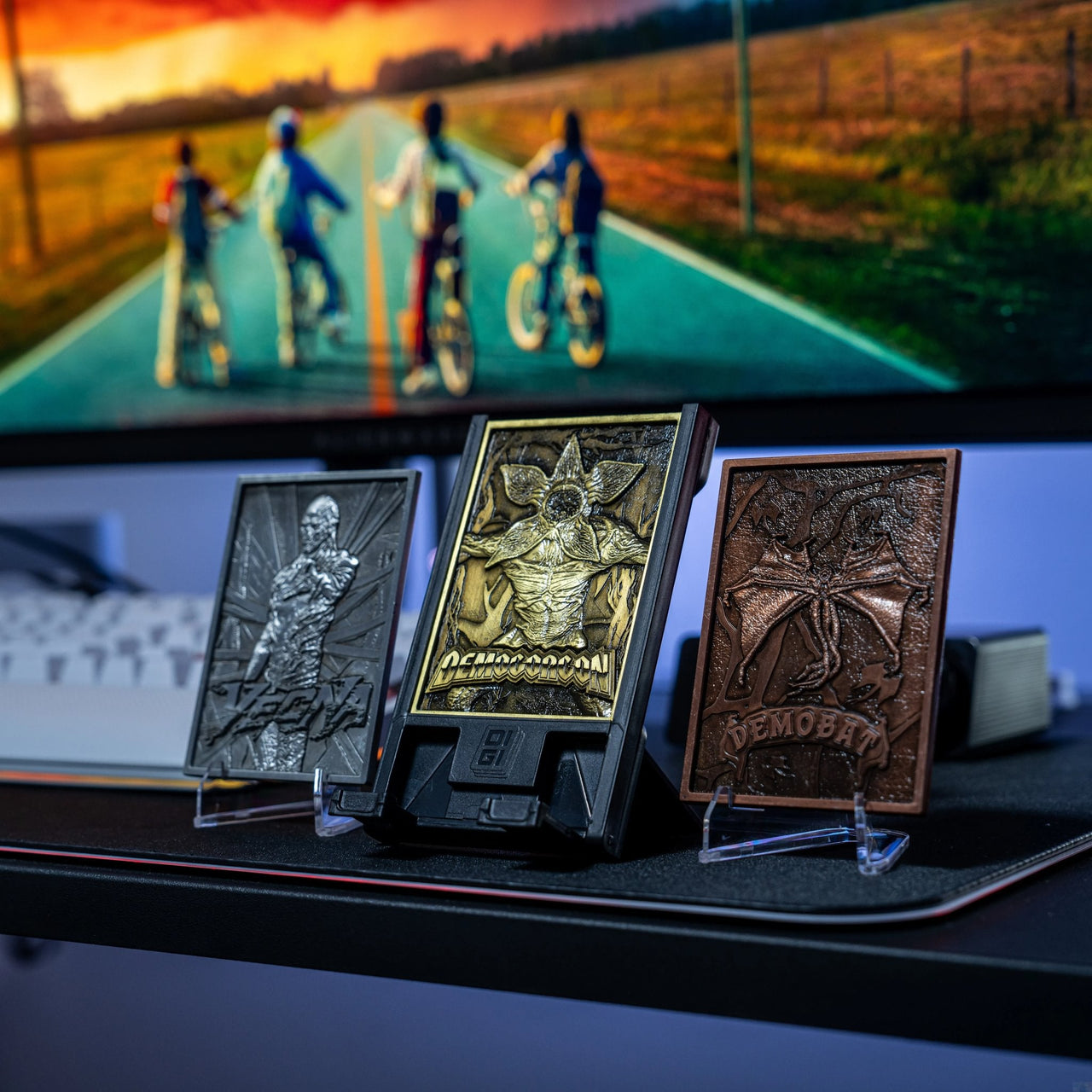 Stranger Things Digiplate Starter Pack: Three Metal Plates with Display and Interchangeable Phone Stand - EXG Pro