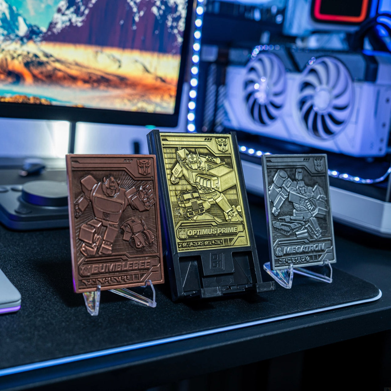 Transformers Digiplate Starter Pack: Three Metal Plates with Display and Interchangeable Phone Stand - EXG Pro