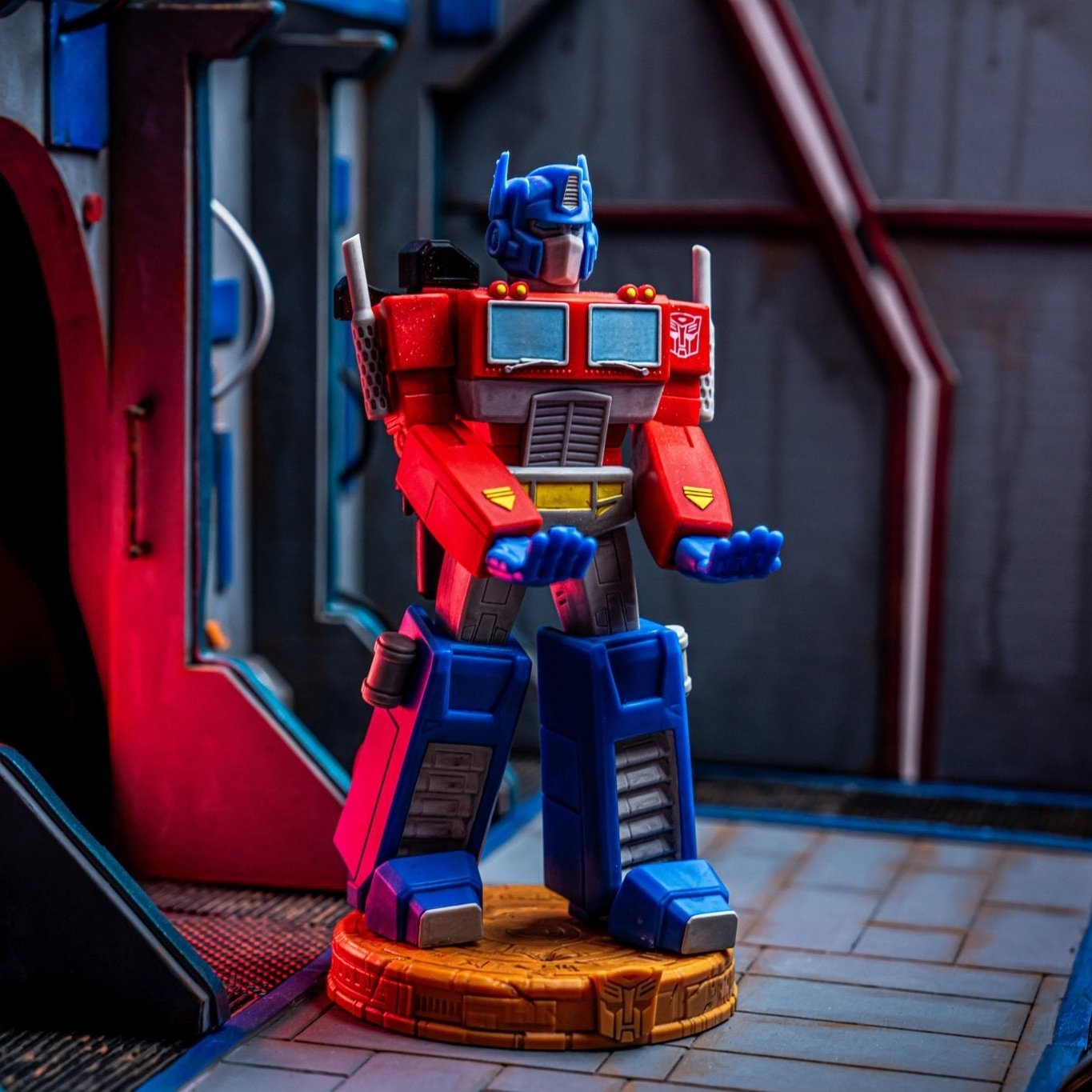 Transformers: Optimus Prime Cable Guys Phone and Controller Holder - EXG Pro